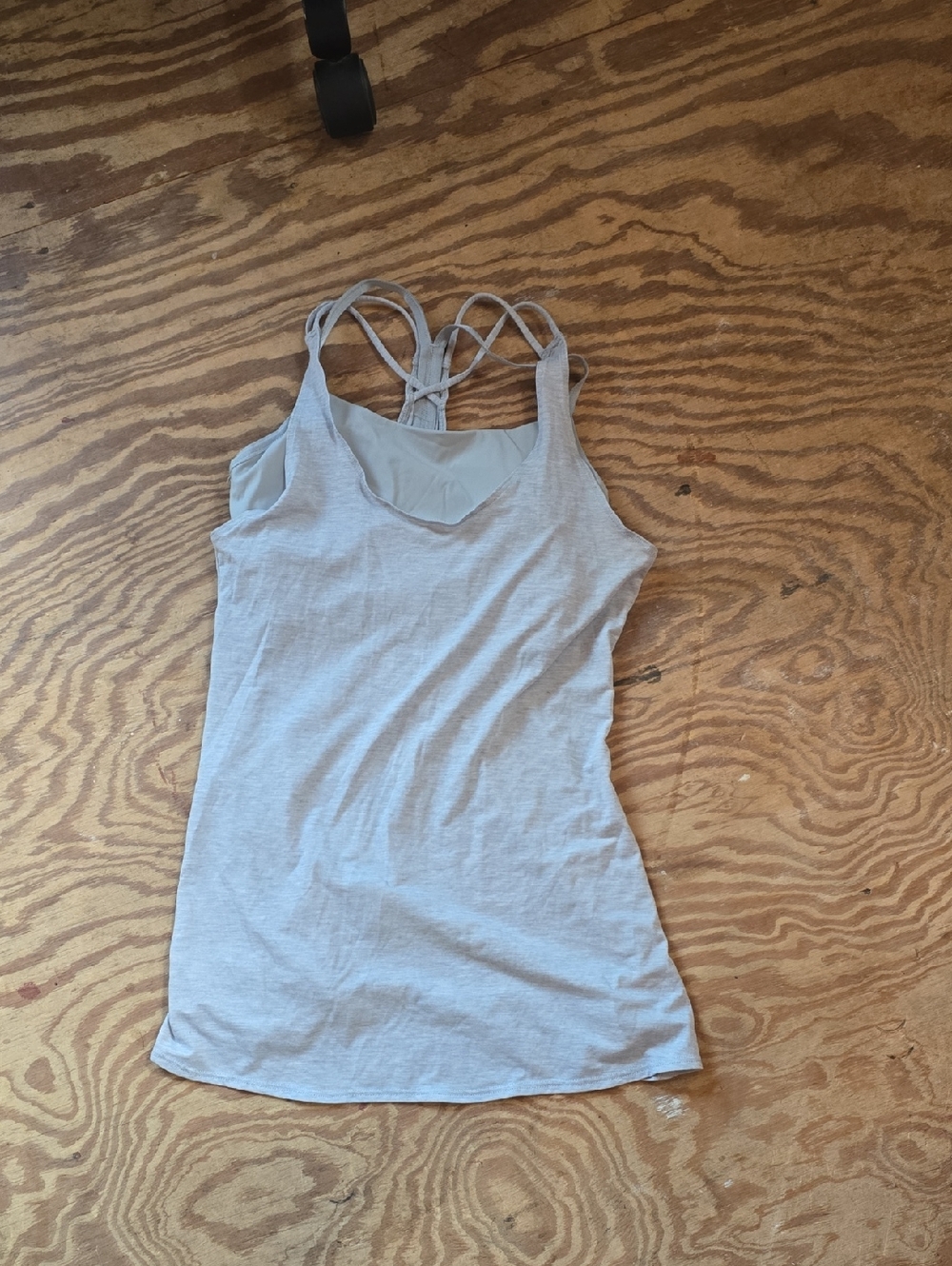Athleta Light Gray Strappy Women's Tank Top - Classic Scoop Neck